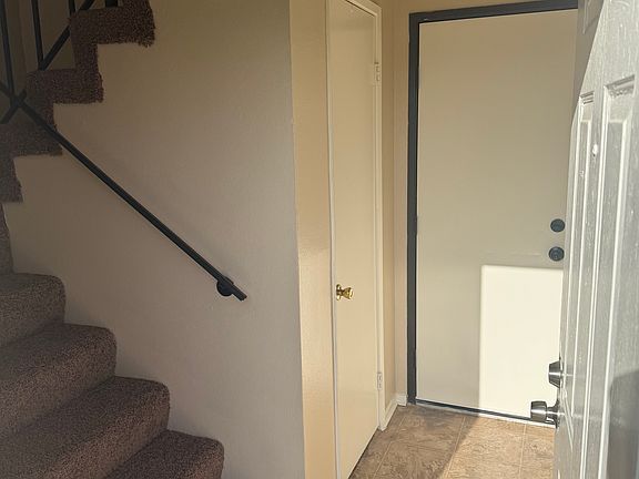 5th image of 3133 Triumph Ln APT 2