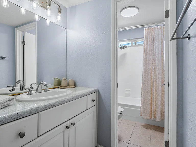 200 Elm Ave #15 — Photo 21