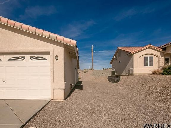 4th image of 3711 Beachview Dr