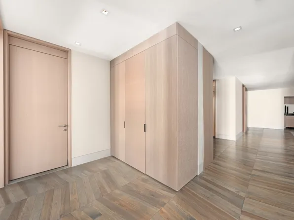 49 Chambers Street image 10 of 27