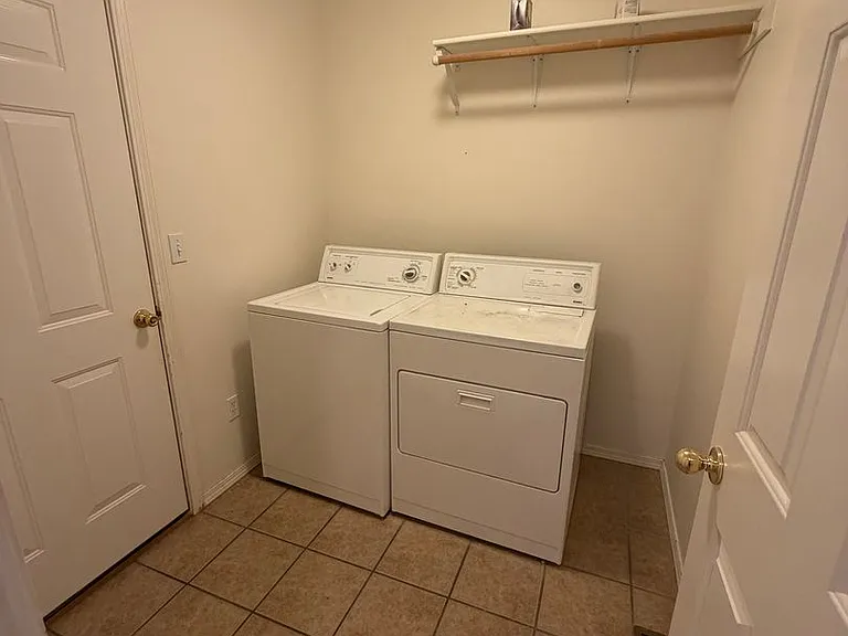 9545 Goodrich Rd SE — Photo 15