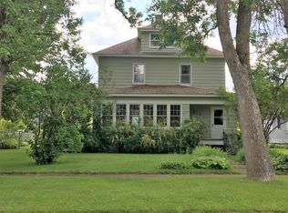 909 Riverside Dr, International Falls, MN 56649