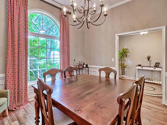 5th image of 2980 Foxcroft Cir
