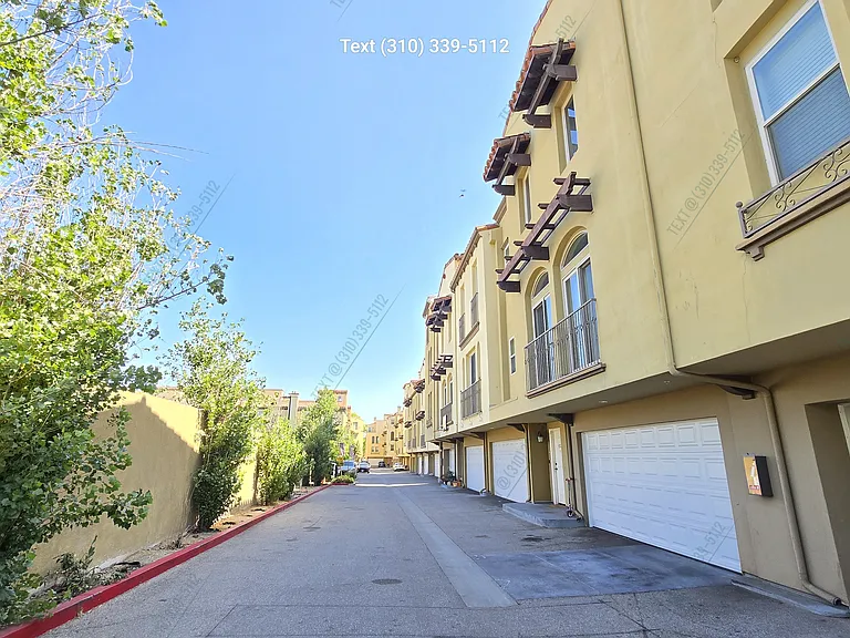 23120 Sherman Pl #201 — Photo 3