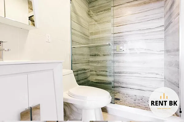 Rented by RENTBK LLC | media 9