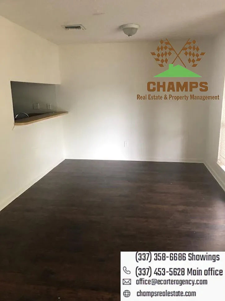 2 bed, 1.0 bath, $600 — Photo 4