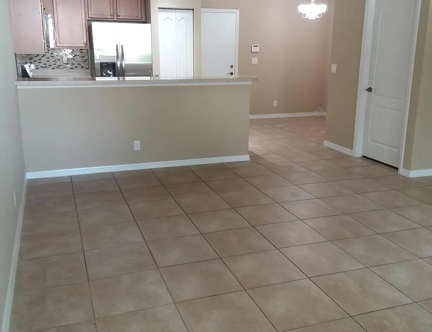 3 bed, 2.5 bath, 1600 sqft, $2,300 — Photo 3