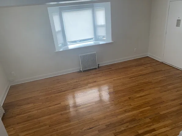 (undisclosed Address), Oakland Gardens, NY 11364