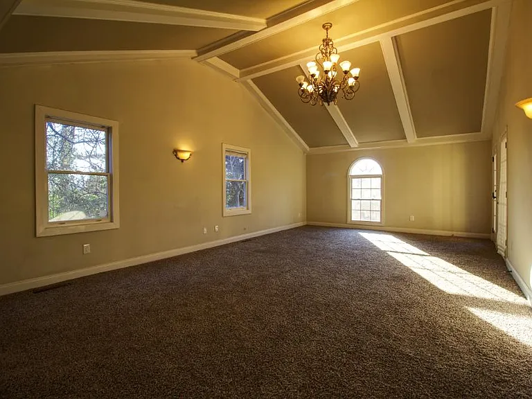 2220 Lenox Rd NE — Photo 16