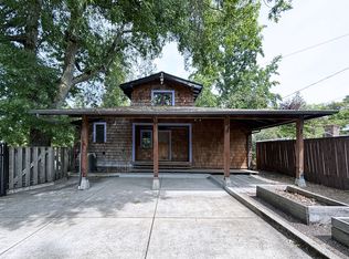 1812 Charnelton St, Eugene, OR 97401