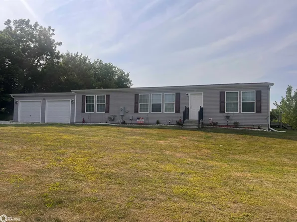 2151 Rosebrier Dr, Fairfield, IA 52556