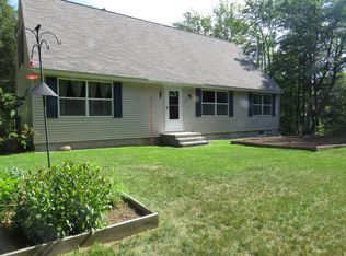 69 Peterborough Rd, Hancock, NH 03449