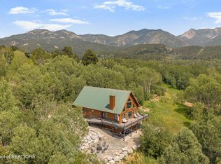 188 Hawthorne Dr, Alpine, WY 83128