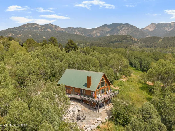188 Hawthorne Dr, Alpine, WY 83128