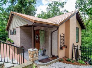 30 Estill Dr, Charleston, WV 25314