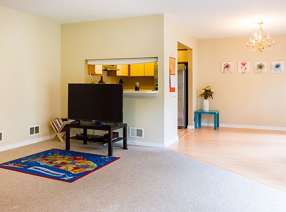 2nd image of 1589 Bicek Dr