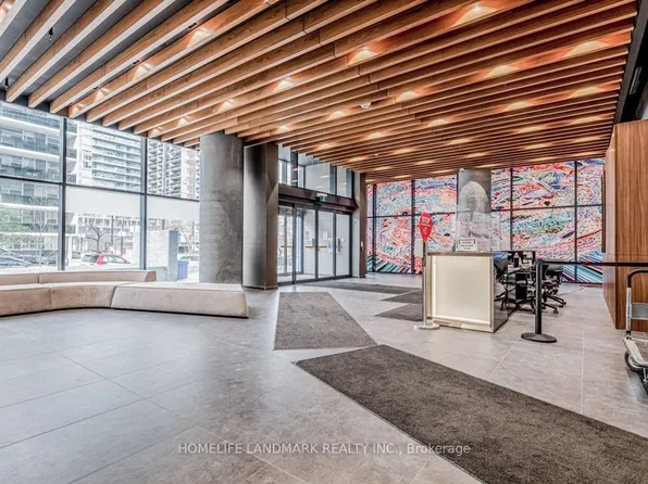 161 Roehampton Ave #507, Toronto, ON M4P 0C8