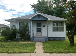 654 7th St, Phillipsburg, KS 67661
