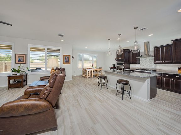 3rd image of 5024 W Paseo Rancho Acero