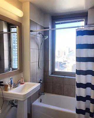 Rented by Modlin Group | media 29