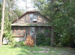 1202 Hillcrest Ave, Fox River Grove, IL 60021