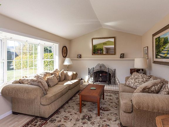 4th image of 811 Coffey Ct