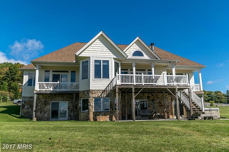 1st image of 64 Pond Ct
