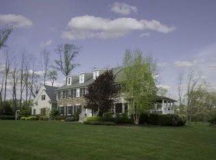 1 Patrey Ct, Chester, NJ 07930