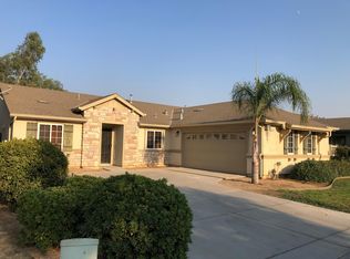 2138 N Forestiere Ave, Fresno, CA