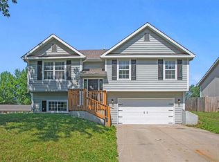 917 Pine St, Eudora, KS 66025