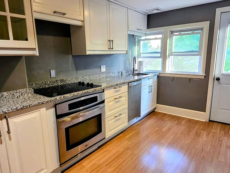 4A Sparhawk St #6 — Photo 1