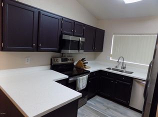 831 N Sailors Way, Gilbert, AZ 85234