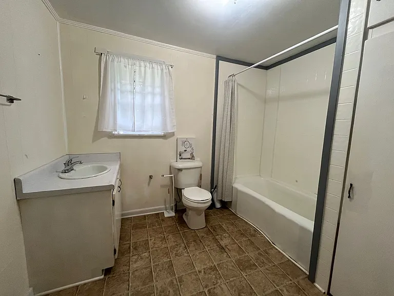 255 NE Peachtree St — Photo 9