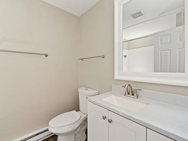 Brittany House Apartments — Photo 64