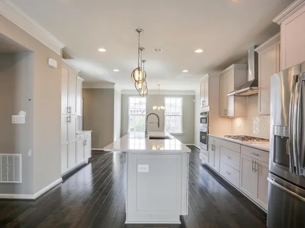 1302 Jackson St, Baltimore, MD 21230