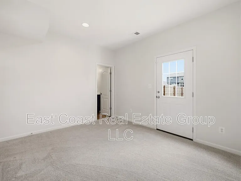 22 Kirby Ct — Photo 15