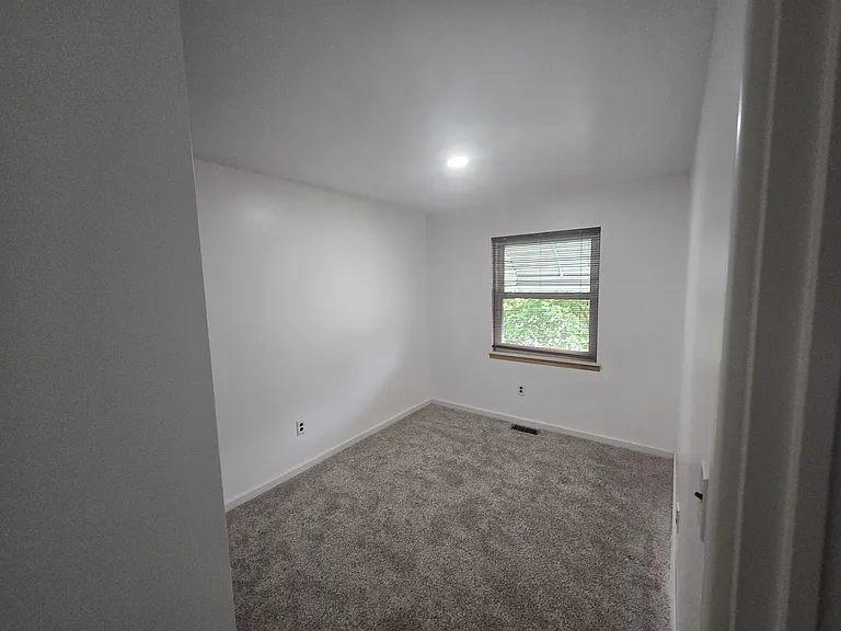 9187 N Sheldon Rd — Photo 21