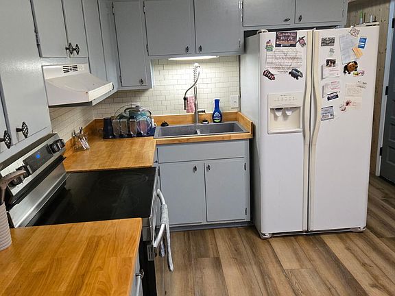 4th image of 679 Cherrywood Dr