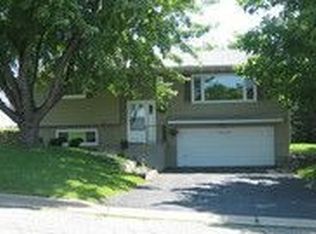 1112 8th St, New Glarus, WI 53574