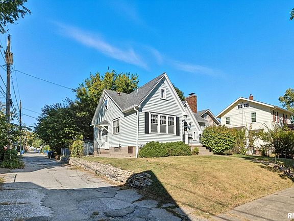 2nd image of 2118 Arlington Ave