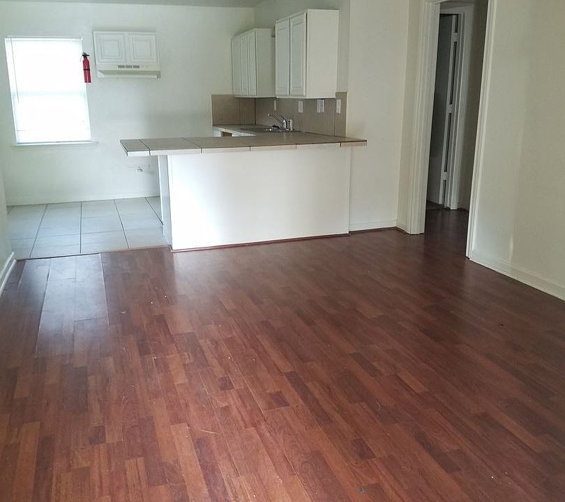 1st image of 1522 3rd Ave N