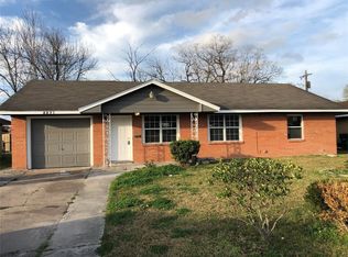 8821 Woodlyn Rd, Houston, TX 77078