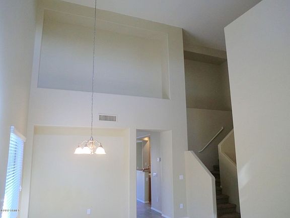 4th image of 2267 N Smithsonian Dr