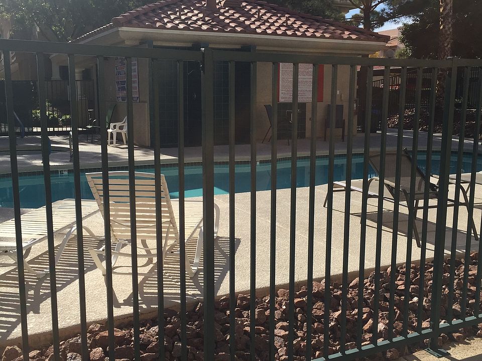 2nd image of 366 Sunward Dr