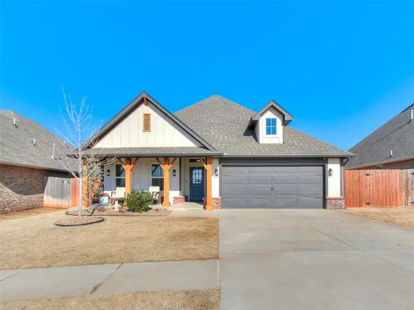 18713 Autumn Grove Dr, Edmond, OK 73012