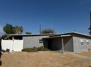 17825 Saticoy St, Reseda, CA 91335