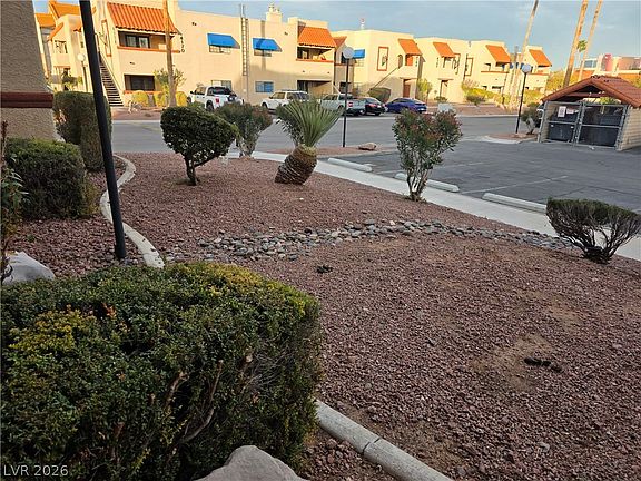 4th image of 4211 Sanderling Cir Unit 286