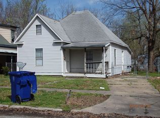 323 B St SE, Miami, OK 74354