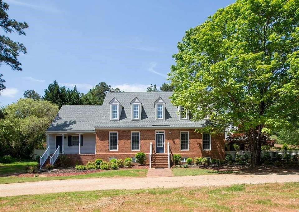 1st image of 2633 Brittany Ct SE