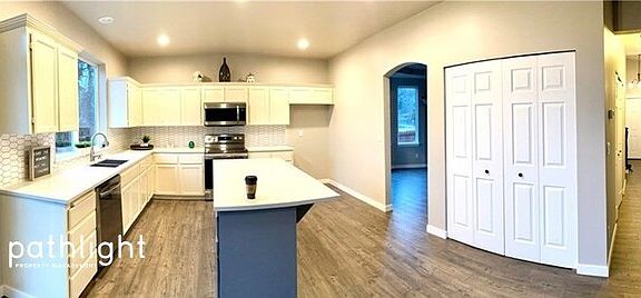 3rd image of 19202 74th Ave E